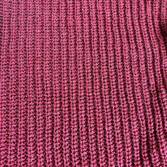 Forever21 cropped sweater - Picture 2 of 3